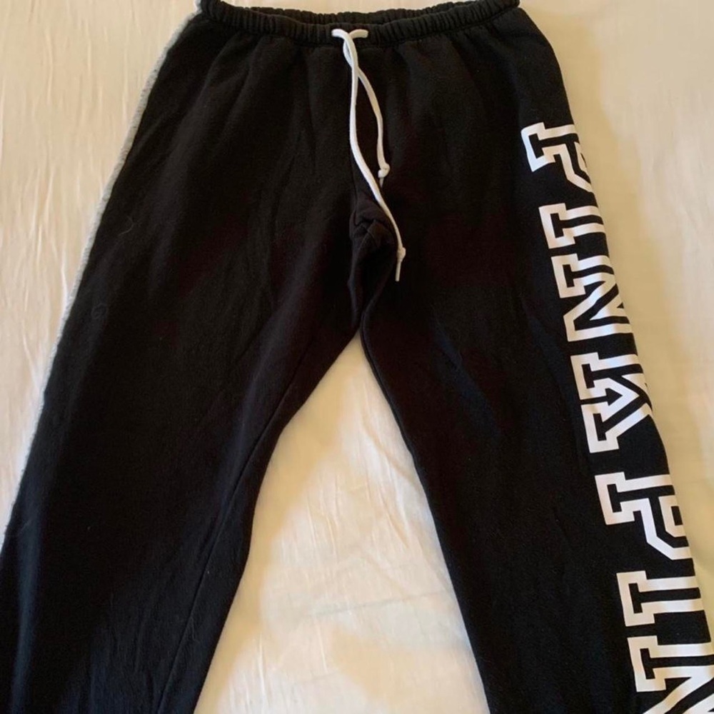 VICTORIA SECRET PINK sweatpants